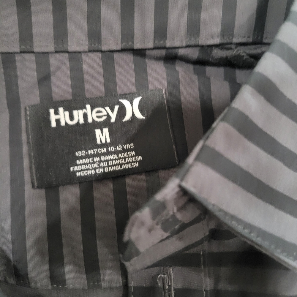Hurley Boys Black and Gray Striped Button Down Short Sleeve Shirt Size M 10-12 - Picture 7 of 7